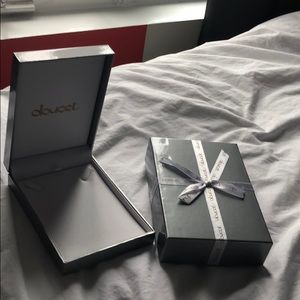 Necklace gift box